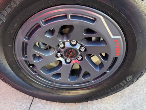 Used 2026 Nissan Frontier Pro-X w/ Pro-X Convenience Package image 8