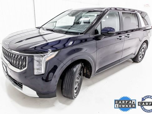 Used 2025 Kia Carnival LXS image 2