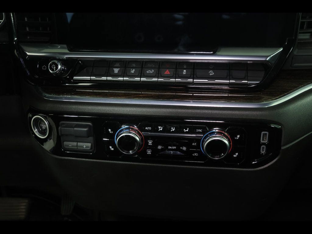 Used 2024 GMC Sierra 2500 SLE w/ SLE Value Package; AWD/4WD image 31