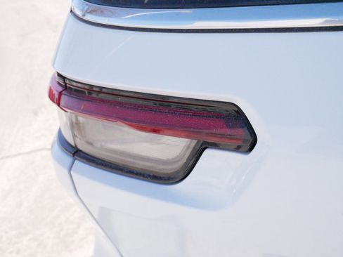 Used 2021 Jeep Grand Cherokee L Limited image 17