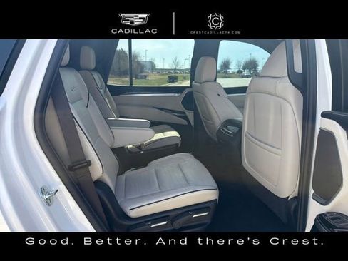 Used 2025 Cadillac Escalade Sport image 15