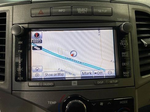 Used 2010 Toyota Venza AWD w/ Premium Pkg #2 image 12