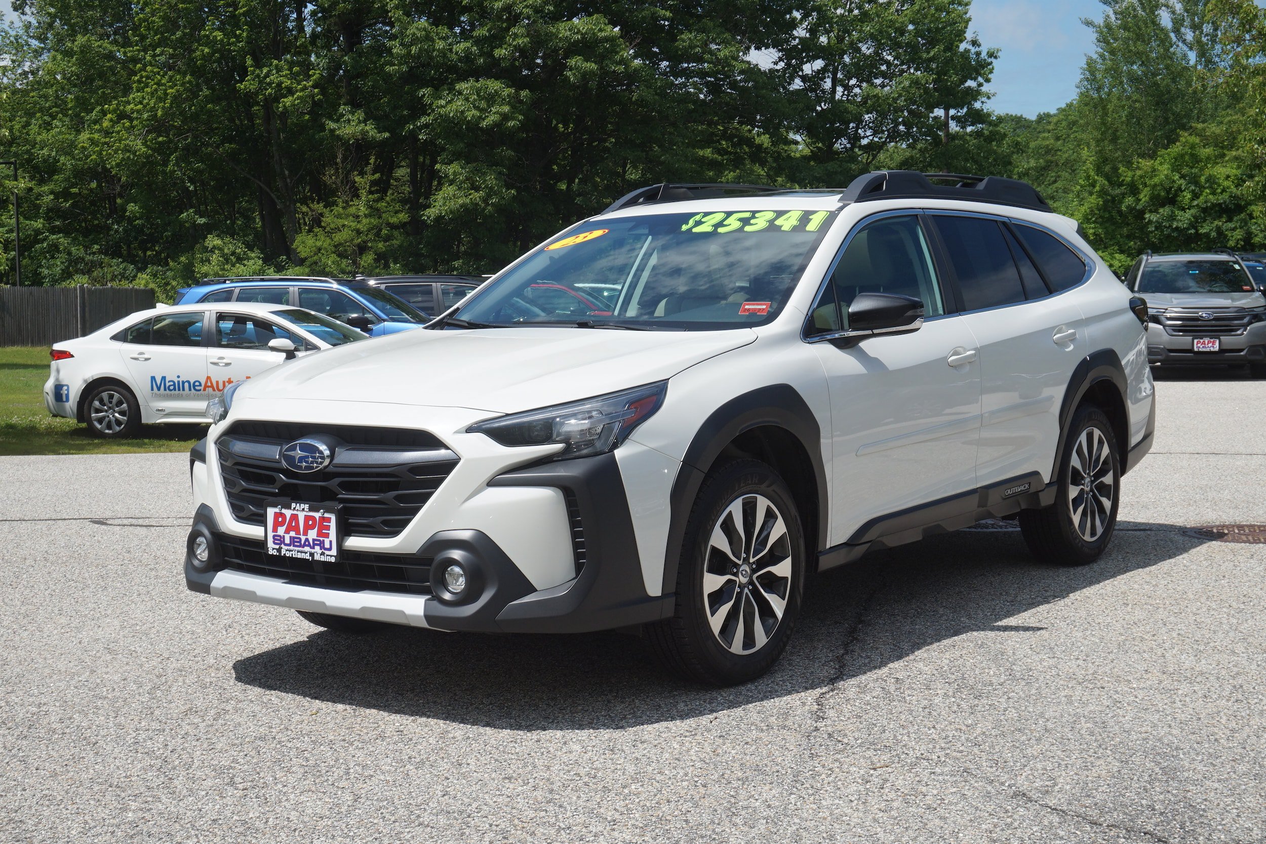 Used 2023 Subaru Outback Limited AWD/4WD image 1