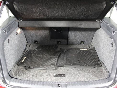 Used 2015 Volkswagen Tiguan S FWD image 15