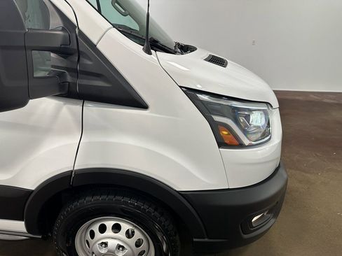 Used 2023 Ford Transit 350 DRW AWD image 38