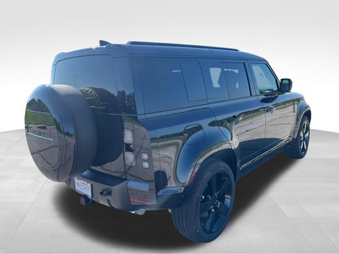 New 2026 Land Rover Defender 110 X-Dynamic SE AWD/4WD image 5