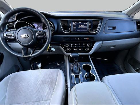 Used 2019 Kia Sedona LX FWD image 15