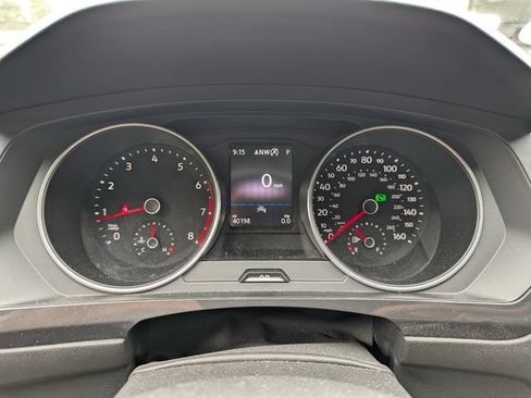 Used 2021 Volkswagen Tiguan SE R-Line AWD/4WD image 17