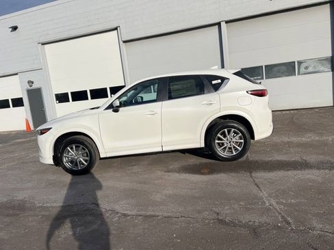 New 2025 MAZDA CX-5 AWD 2.5 S w/ Select Package image 14