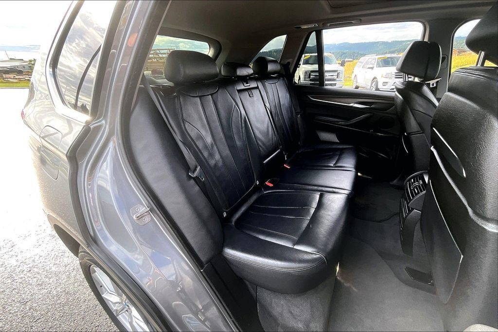 Used 2015 BMW X5 xDrive35i AWD/4WD image 27