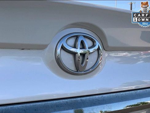 Used 2015 Toyota Camry SE FWD image 29