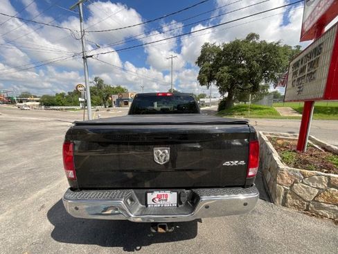 Used 2018 RAM 2500 Tradesman w/ Chrome Appearance Group AWD/4WD image 5
