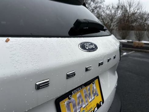 Certified 2022 Ford Escape SEL image 46