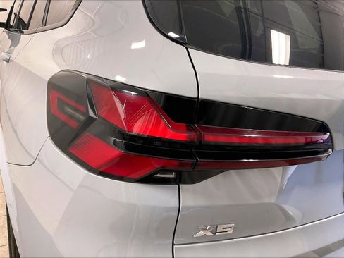 Used 2024 BMW X5 M60i w/ Executive Package image 34
