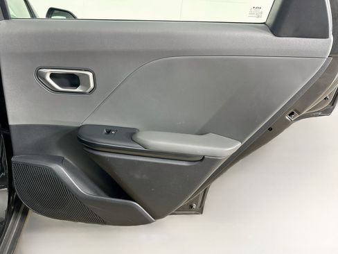 Used 2025 Kia K4 FWD image 28