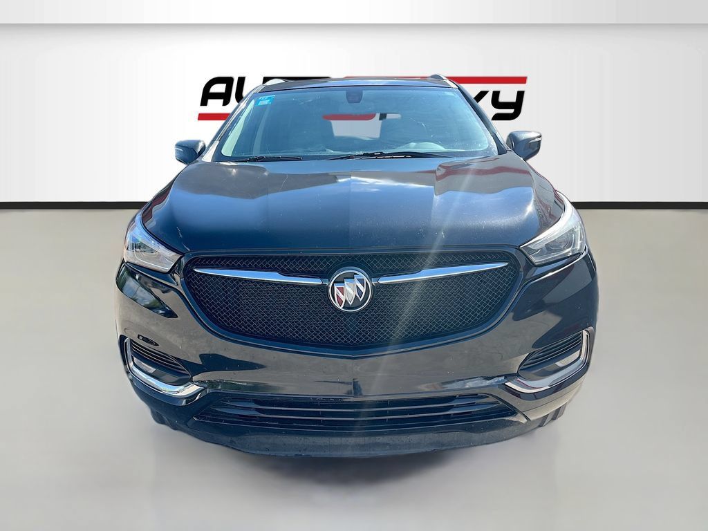 Used 2021 Buick Enclave Essence w/ Sport Touring Edition AWD/4WD image 2