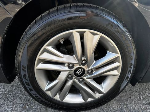 Used 2020 Hyundai Elantra SEL w/ Cargo Package (C1) FWD image 14