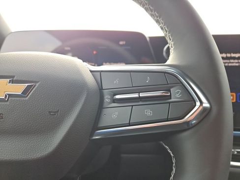 New 2026 Chevrolet Equinox EV LT AWD/4WD image 35