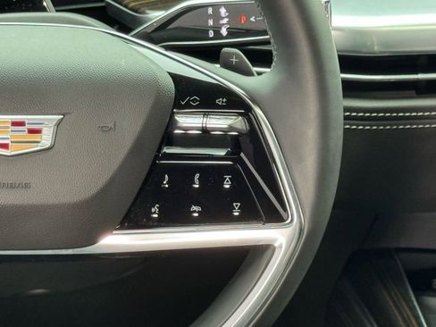 Certified 2025 Cadillac Escalade Premium Luxury w/ Touring Package image 27