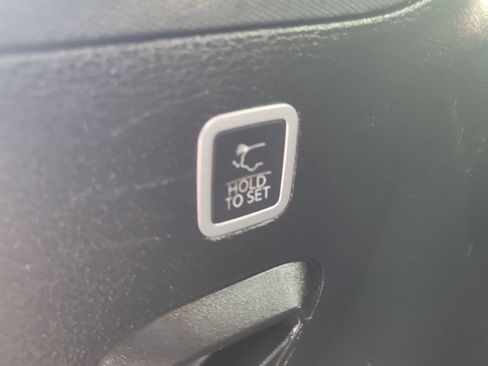 Used 2022 Jeep Wagoneer Series III w/ Premium Group I image 8