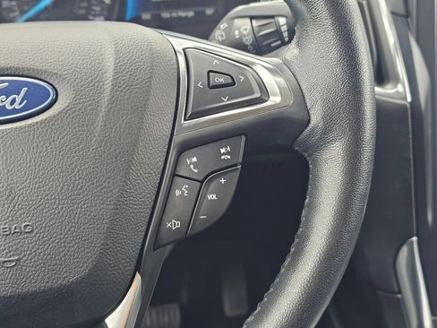 Used 2022 Ford Edge Titanium AWD/4WD image 28