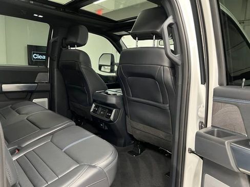Used 2025 Ford F450 Platinum w/ FX4 Off-Road Package AWD/4WD image 49