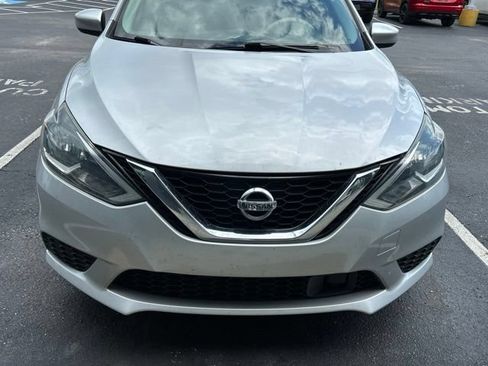 Used 2019 Nissan Sentra SV FWD image 14