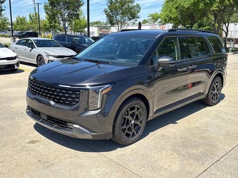 New 2026 Kia Carnival SX Prestige FWD image 3