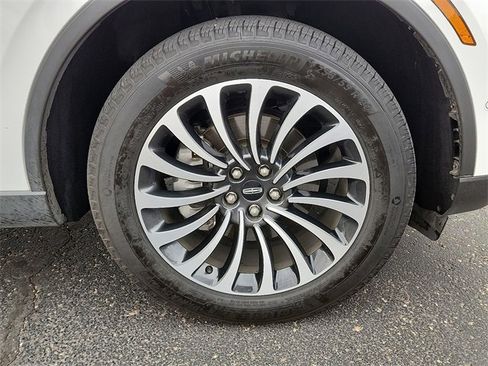 Used 2023 Lincoln Aviator Reserve w/ Equipment Group 201A image 7