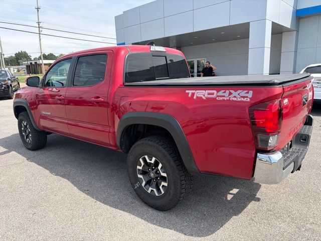 Used 2018 Toyota Tacoma TRD Off-Road AWD/4WD image 23