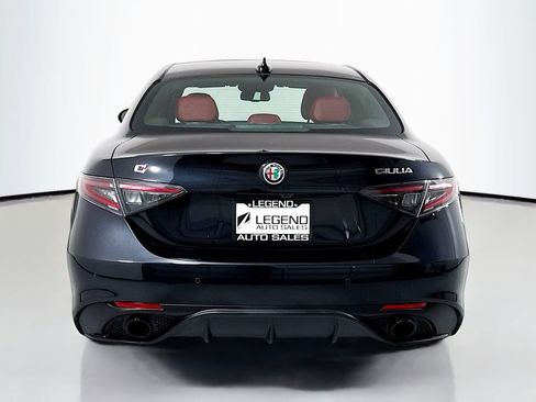 Used 2025 Alfa Romeo Giulia AWD w/ Veloce Package AWD image 5