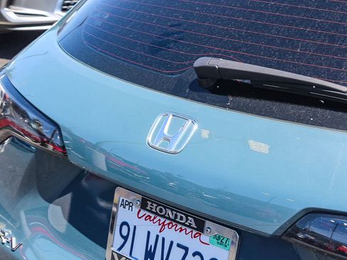 Used 2024 Honda HR-V LX image 11