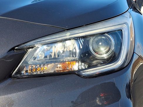 Used 2019 Subaru Legacy 2.5i Premium image 10