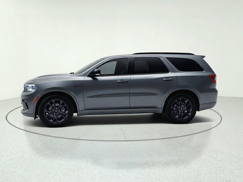 Used 2023 Dodge Durango R/T w/ Blacktop Package AWD/4WD image 4