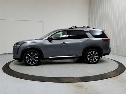 New 2026 Nissan Pathfinder Platinum