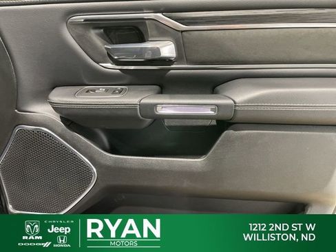 Used 2024 RAM 1500 Laramie AWD/4WD image 33