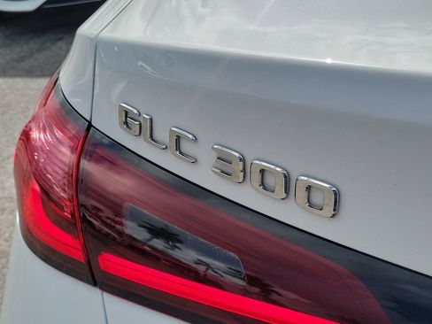 Certified 2024 Mercedes-Benz GLC 300 4MATIC image 8