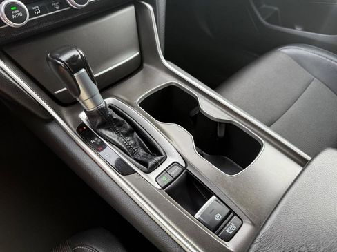 Used 2018 Honda Accord Sport image 28