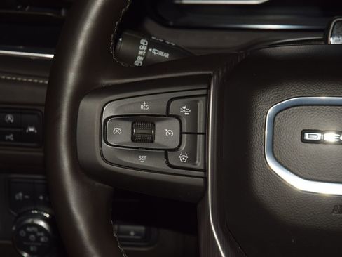 Used 2024 GMC Yukon Denali Ultimate AWD/4WD image 38