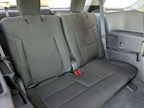 Used 2022 Ford Explorer XLT image 19