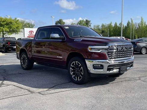 Used 2025 RAM 1500 Limited AWD/4WD image 7