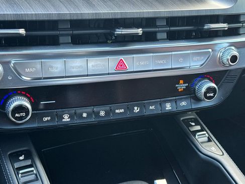 Used 2023 Kia Telluride SX Prestige image 23