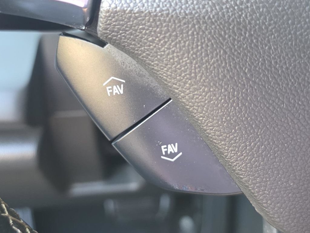 Used 2023 Chevrolet Camaro LT RWD image 21
