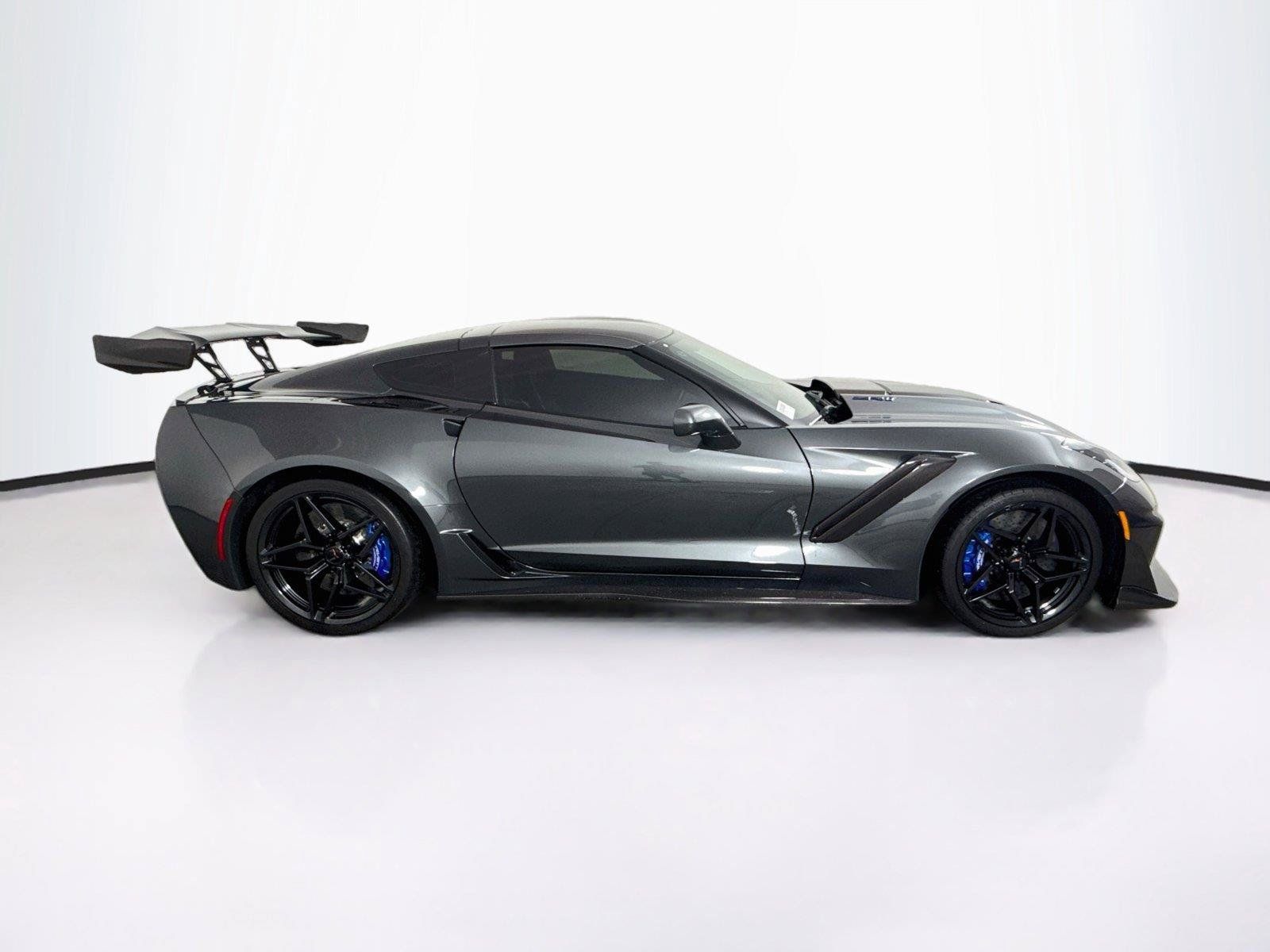 Used 2019 Chevrolet Corvette ZR1 RWD image 6
