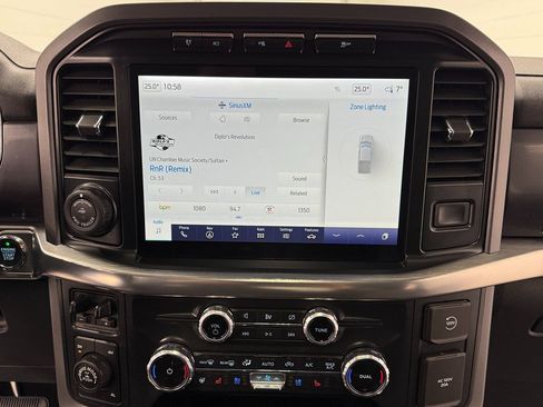 Used 2022 Ford F150 Lariat w/ Equipment Group 502A High image 23