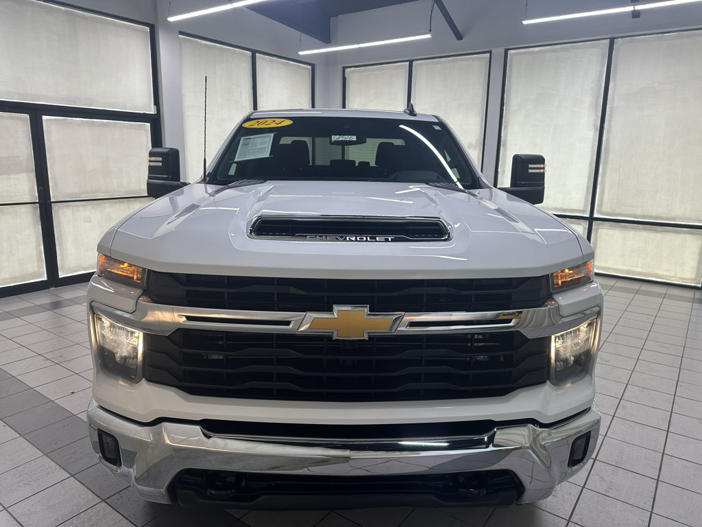 Used 2024 Chevrolet Silverado 2500 LT AWD/4WD image 14