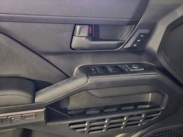 Used 2026 Toyota 4Runner TRD Off-Road Premium AWD/4WD image 5