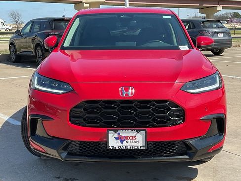 Used 2025 Honda HR-V EX-L image 3