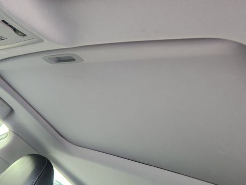 Used 2013 Lexus ES 300h image 22