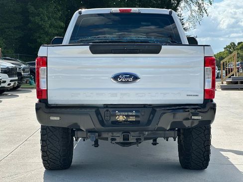 Used 2019 Ford F250 XL w/ Power Equipment Group AWD/4WD image 6